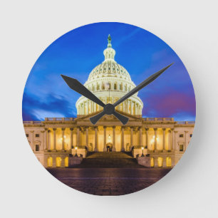 The United States Capitol at blue hour Runde Wanduhr