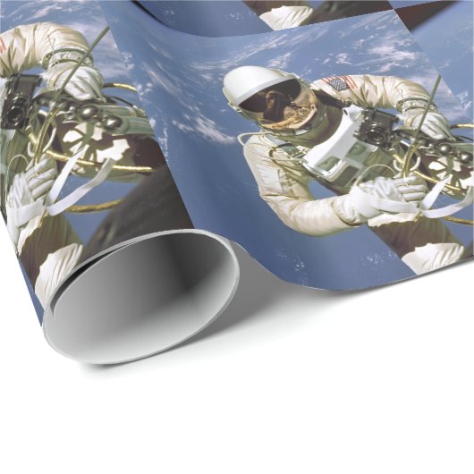 The Very First U.S. Spacewalk - 3. Juni 1965 Geschenkpapier (Rolleneckpunkt)