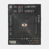 The Watcher - Techno-Brutalist Streetwear Design Fleecedecke (Vorderseite)