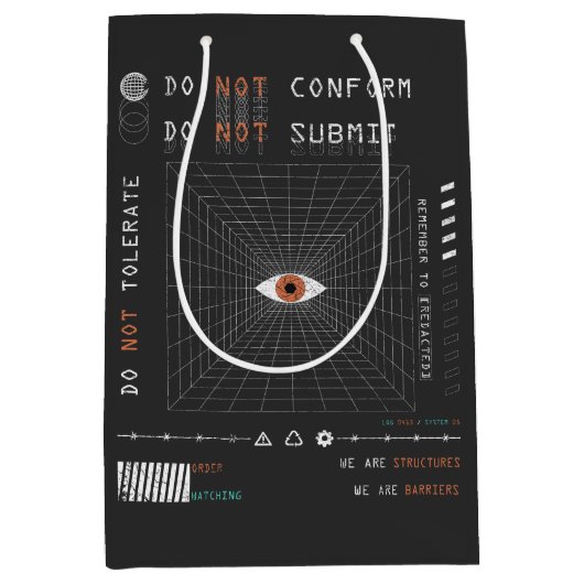 The Watcher - Techno-Brutalist Streetwear Design Mittlere Geschenktüte (Vorderseite)