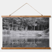 The Whimsical Old Swimming Hole and Fishing Dock Wandteppich Mit Holzrahmen (Vorne)