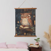 The Wise Owl's Midnight Library Wandteppich Mit Holzrahmen (Schlafzimmer)