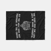 The Wolf Doesn't Perform In The Circus Cool Wolf M Fleecedecke (Vorderseite (Horizontal))