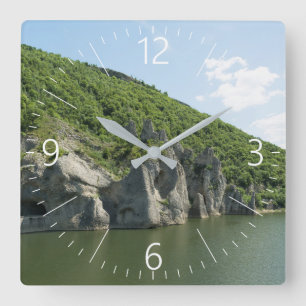 The Wonderful Rocks. Bulgaria Quadratische Wanduhr