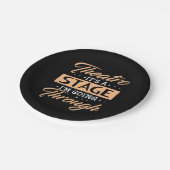 Theater ist es eine Bühne Schauspieler durch gehen Pappteller (Schrägansicht)