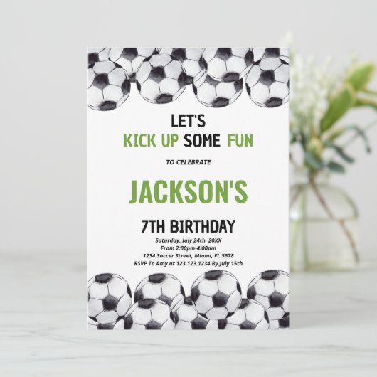 Thema "Grüner Feldsport" für das Party von Kindern Einladung (Stehend Vorderseite)