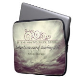 Theodore Roosevelt Inspiration Zitat "Stehend" Laptopschutzhülle (Vorderseite Links)