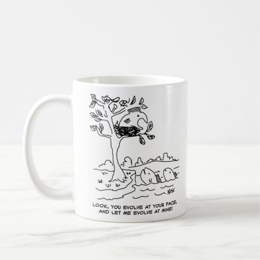 Theorie der Evolution. Fischen in einem Nest Kaffeetasse (Links)