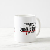 Therapeut-Zombie-Jäger Kaffeetasse (VorderseiteRechts)