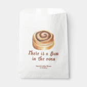There is a Bun in the oven Baby Shower Geschenktütchen (Vorderseite)