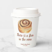 There is a Bun in the oven Baby Shower Pappbecher (Vorderseite)