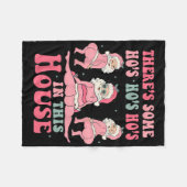 There's Some Hos In This House Christmas Pink Sant Fleecedecke (Vorderseite (Horizontal))