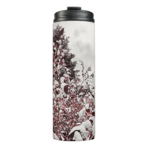 Thermal Tumbler frischer Schnee auf roten Blätter Thermosbecher