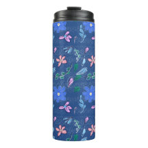 Thermotumbler für heiße oder kalte Getränke.