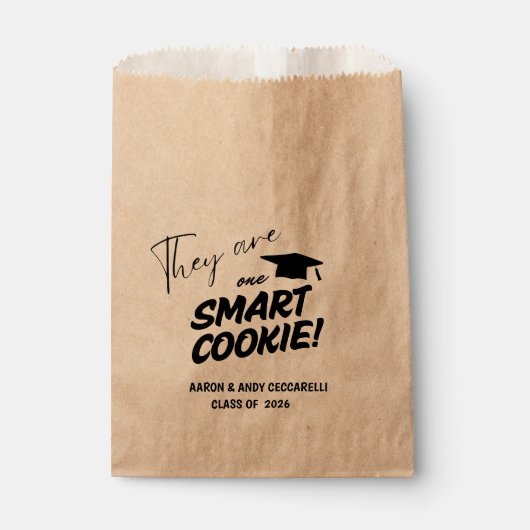 THEY are One Smart Cookie Graduation  Geschenktütchen (Vorderseite)