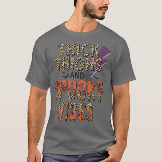 Thick Thigh und Spooky Vibes Groovy Niedlich Ghost T-Shirt
