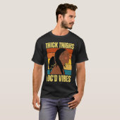 Thick Thighs And Loc'd Vibes Black History Month D T-Shirt (Vorne ganz)