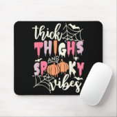 Thick Thighs And Soky Vibes Retro Groovy Halloween Mousepad (Mit Mouse)