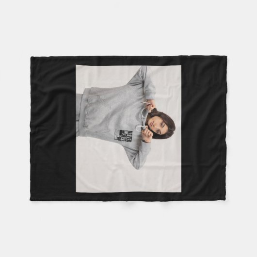 Thiet KŌ Chêa Có Tên (7).png Fleecedecke (Vorderseite (Horizontal))