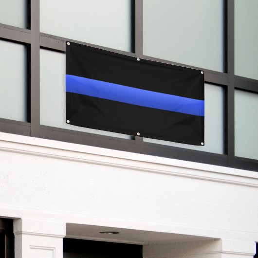 Thin Blue Line Banner (Äußeres Gebäude)