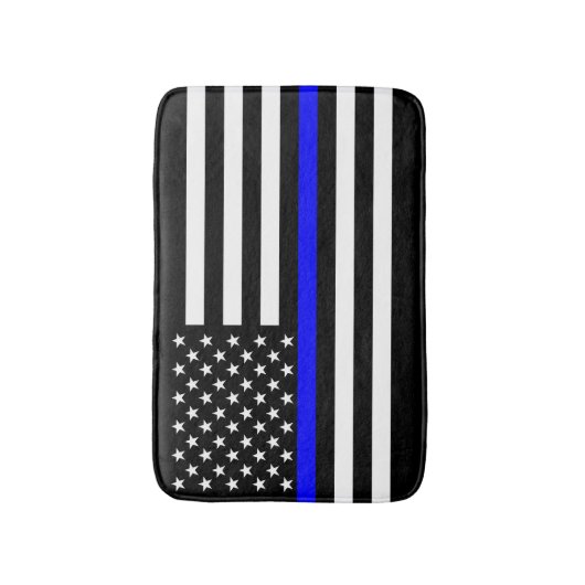 Thin Blue Line Grafik auf einer US-Flagge Badematte (Vorderseite Vertikal)