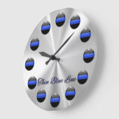 Thin Blue Line Numerals Große Wanduhr (Winkel)