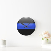 Thin Blue Line Runde Wanduhr (Zuhause)