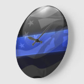 Thin Blue Line Trooper Flag Salute Große Wanduhr (Winkel)