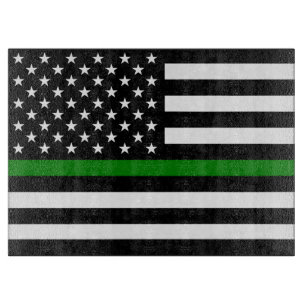Thin Green Line Flag: Patriotische Veteranen des M Schneidebrett