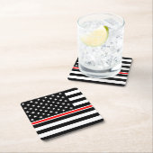 Thin Red Line Flag: Feuerwehrheldengedächtnis Rechteckiger Pappuntersetzer (Vor Ort)