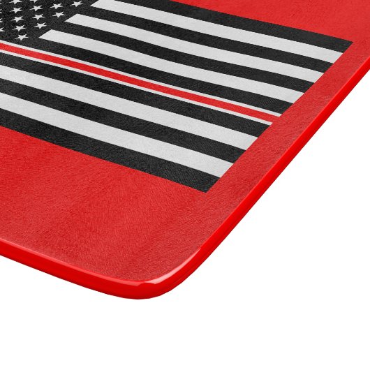 Thin Red Line Flag: Feuerwehrheldengedächtnis Schneidebrett (Ecke)