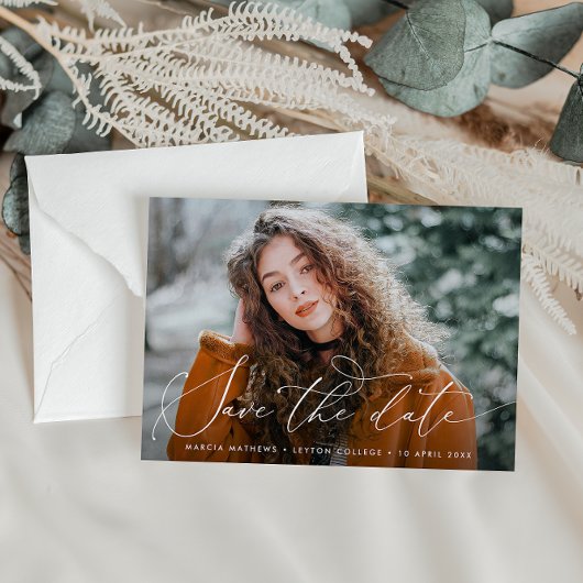 Thin-Script-Abschluss Save the Date Postkarte