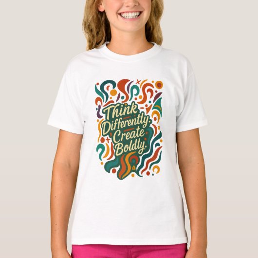 Think Differently. Create Boldly. — Fearless Minds T-Shirt (Vorderseite)