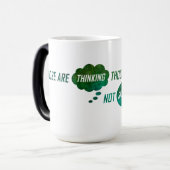 "Thinking Thoughts" Magische Tasse (Vorderseite Links)