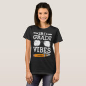 Third Grad Vibes - 3rd Grad Team Retro 1st Day T-Shirt (Vorne ganz)