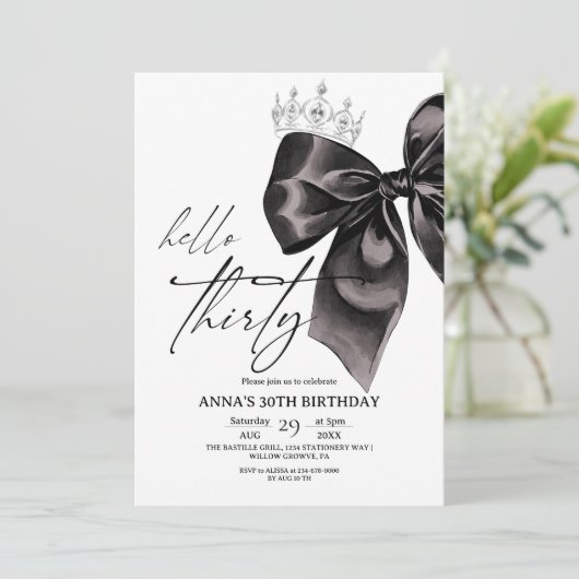 Thirty Black Bow 30th Birthday Invitation Einladung (Stehend Vorderseite)