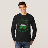 This Accountant Drinks Well With Others St Patrick T-Shirt (Vorne ganz)