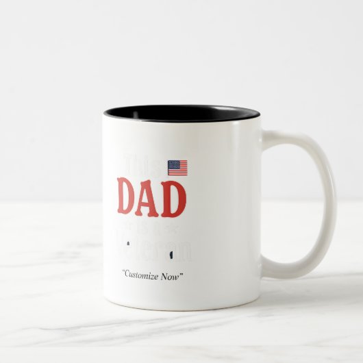 This Dad Is a Veteran Mug – Patriotic Gift Zweifarbige Tasse (Rechts)