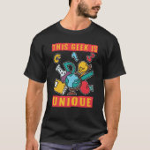 This Geek Is Unique Scientist Science  1 T-Shirt (Vorderseite)