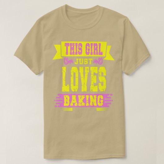 This girl just loves Baking T-Shirt (Design vorne)