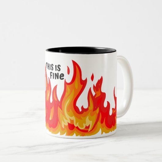 "This is fine" (schwarz + fire and flames) Zweifarbige Tasse (VorderseiteRechts)