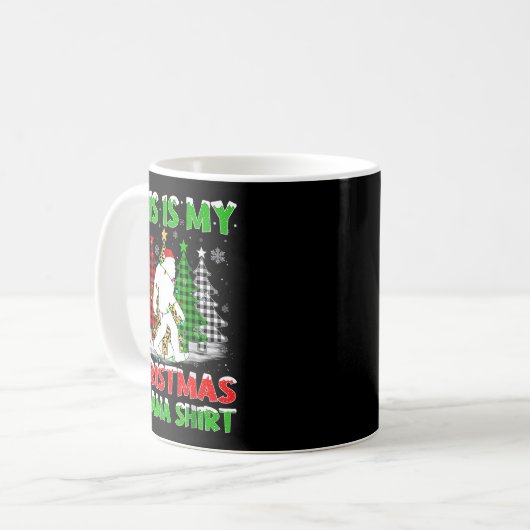 This Is My Pajama Shirt Bigfoot Xmas Tree Plaid Ch Kaffeetasse (Vorderseite Links)