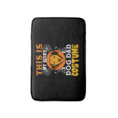 This is My Scary Dog Dad Costume Badematte (Vorderseite Vertikal)