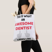 This Is What An Awesome Dentist Looks 2 Tasche (Von Nahem)