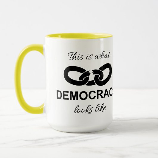 This is What Democracy Looks Like Tasse (Links)