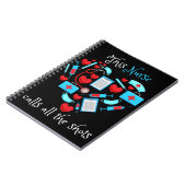 This Nurse Calls All The Shots Notizblock (Linke Seite)