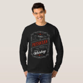 This Physician Needs a Whiskey  Doctor Humor MD T-Shirt (Vorne ganz)