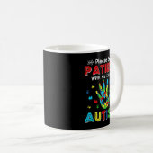 This shirt feature autism puzzle pieces makes the kaffeetasse (VorderseiteRechts)