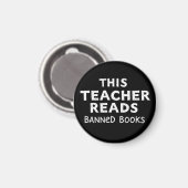 This Teacher Reads Banned Books Graphic Magnet (Vorderseite/Rückseite)