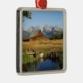 Thomas A. Moulton Barn Silbernes Ornament (Rechts)